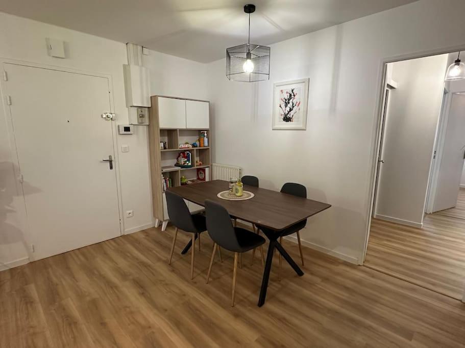 L Appartement Des Parcs Nantais Сен-Ерблен Екстер'єр фото
