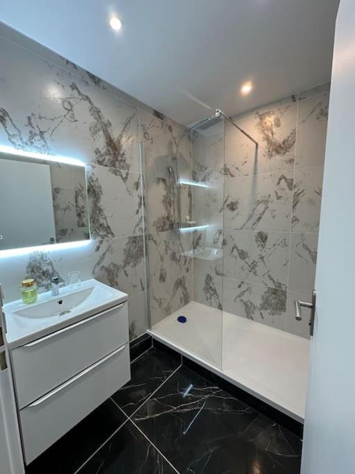 L Appartement Des Parcs Nantais Сен-Ерблен Екстер'єр фото